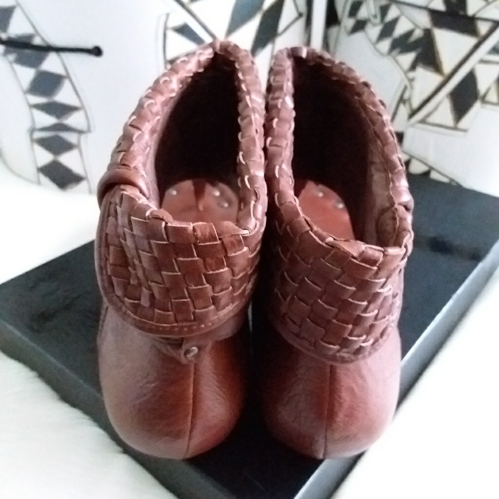 Dolce Vita 'Tahoe' Sandals - Picture 5 of 8